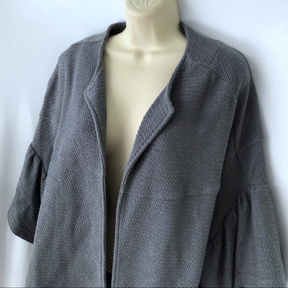 THML Gray Cropped Sweater Jacket Bell Sleeves M - Picture 2 of 7